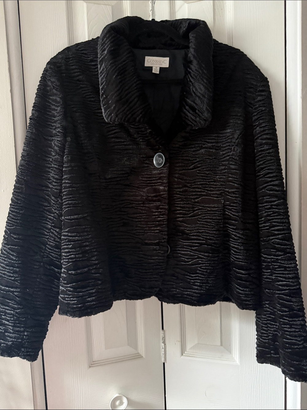 Black Textured Faux-Fur Cropped Jacket